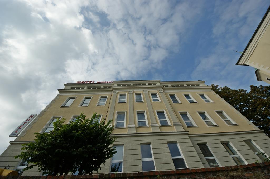 Hotel Zamkowy Słupsk Exteriör bild